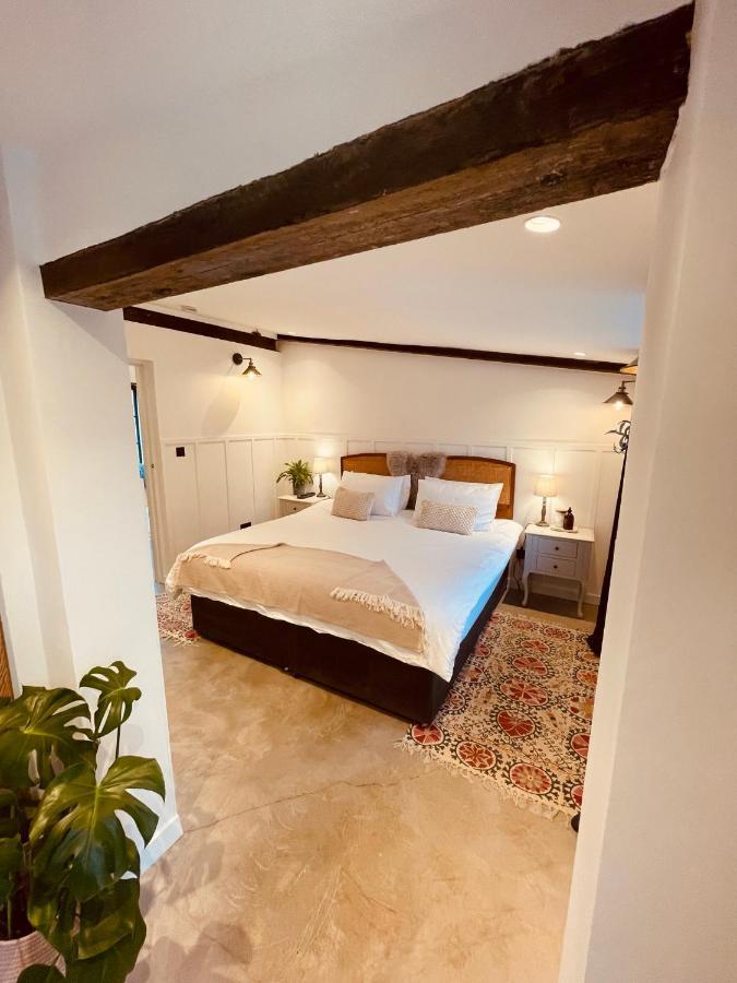 Luxury Barn With Hot Tub, Spa Treatments, Private Dining Little Budworth Kültér fotó